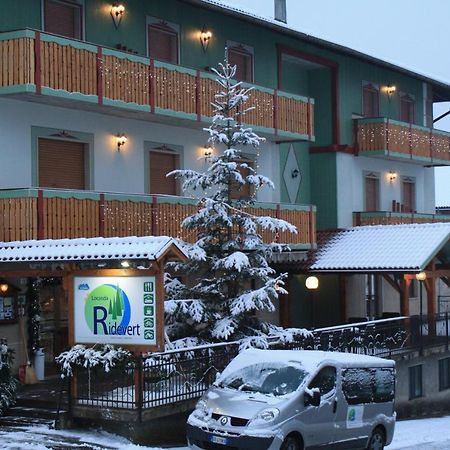Готель Locanda Ridevert Тіоне-ді-Тренто Екстер'єр фото
