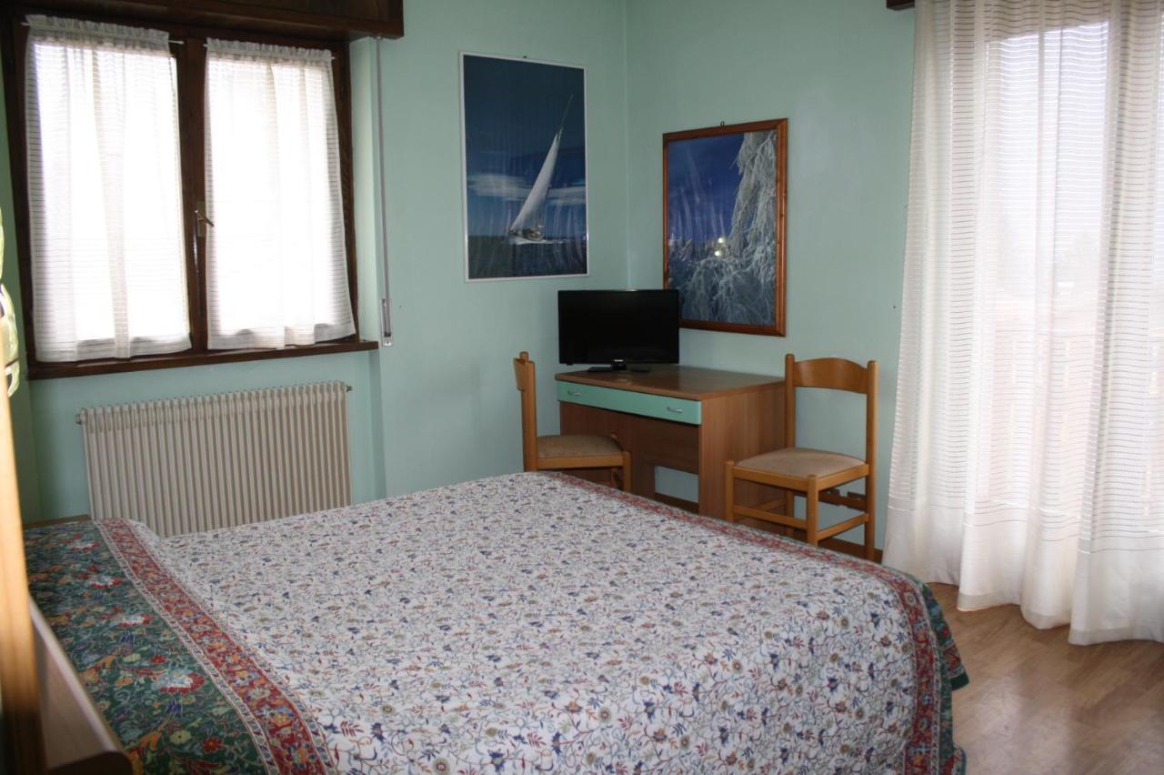 Готель Locanda Ridevert Тіоне-ді-Тренто Екстер'єр фото