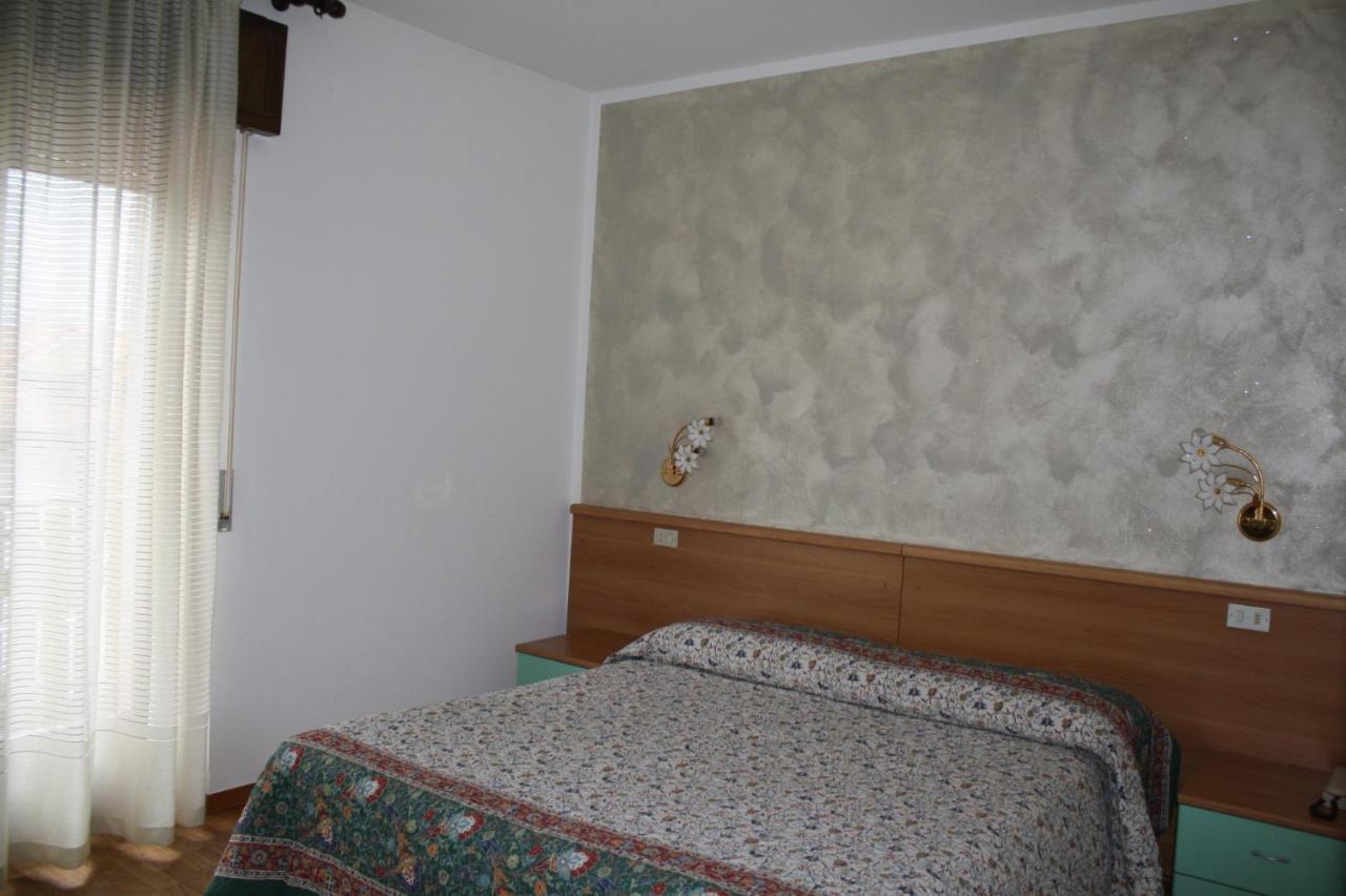 Готель Locanda Ridevert Тіоне-ді-Тренто Екстер'єр фото