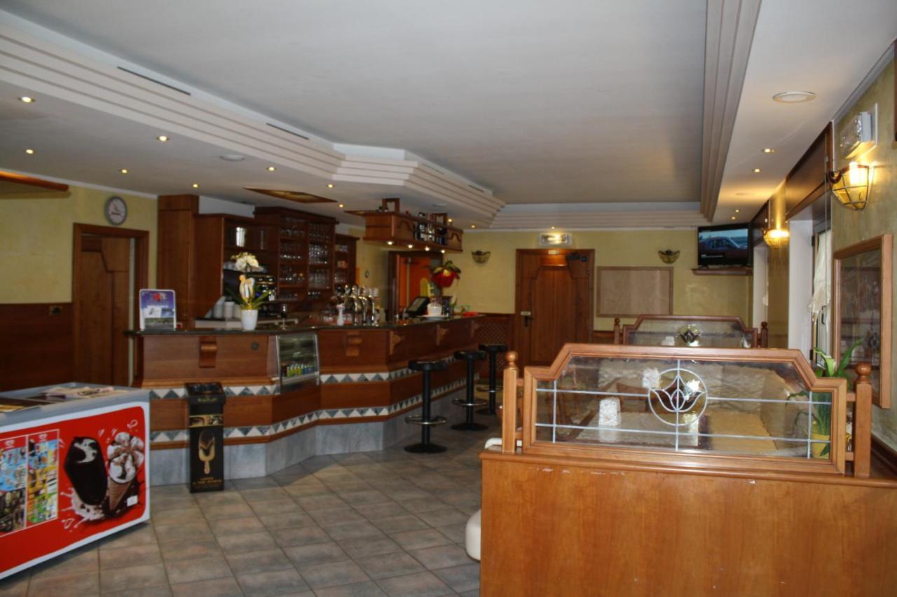 Готель Locanda Ridevert Тіоне-ді-Тренто Екстер'єр фото